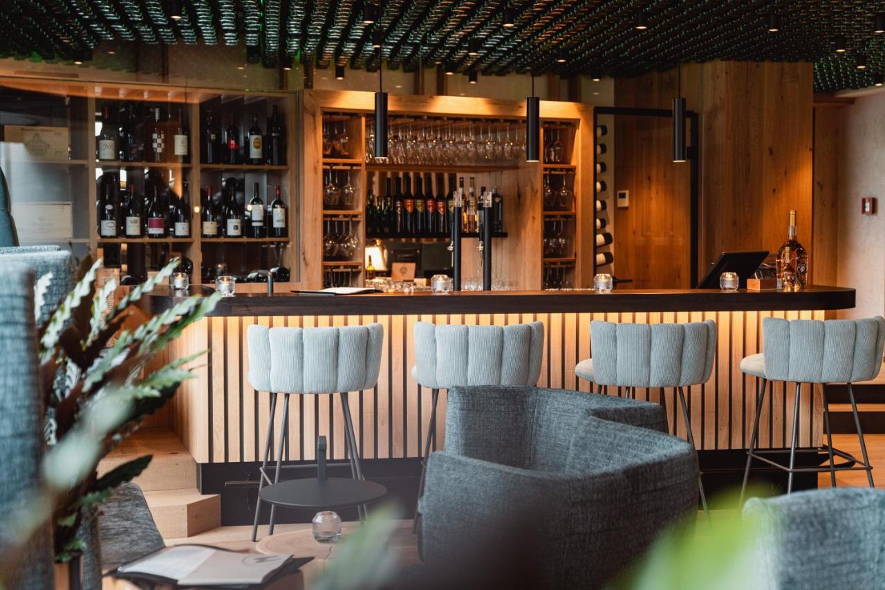 Mons Suites Wine Passion 坦海姆 外观 照片