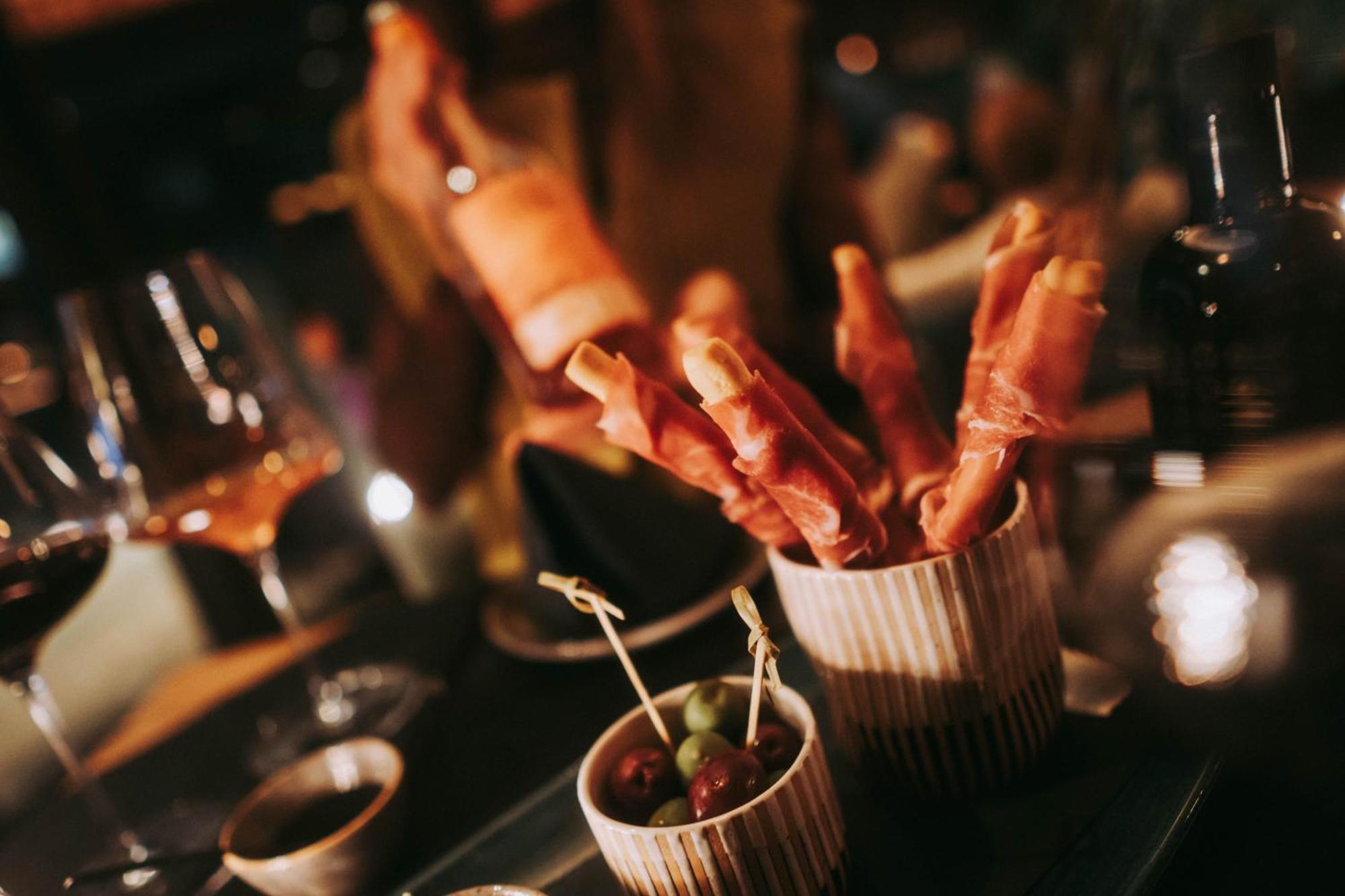Mons Suites Wine Passion 坦海姆 外观 照片